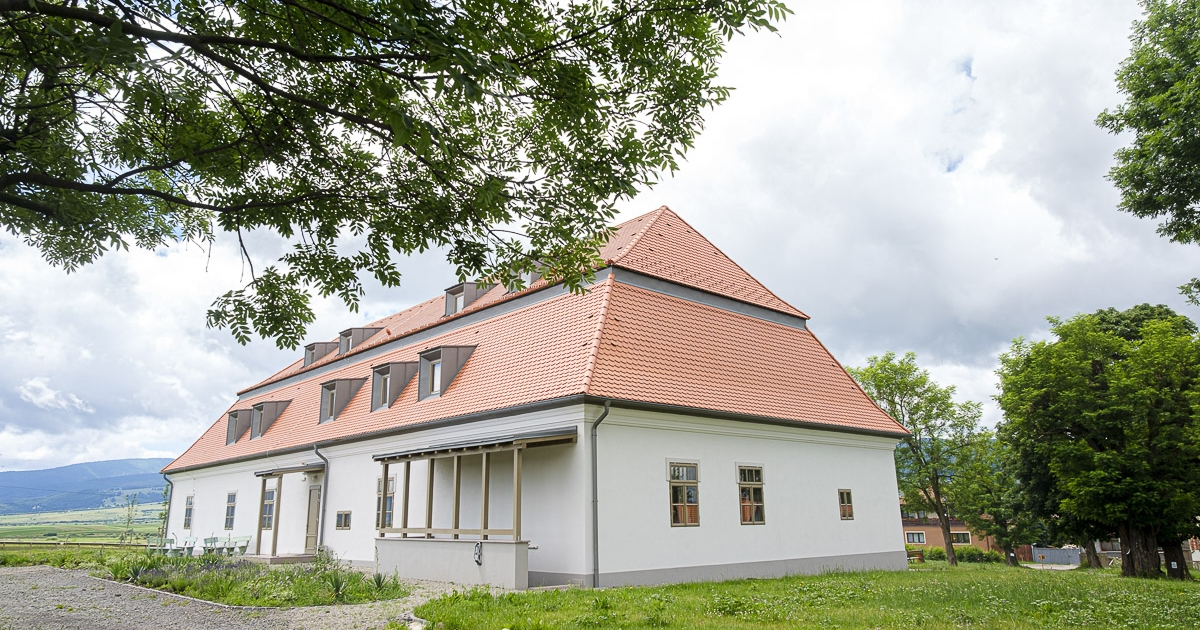 Nyílt napot tartanak a Henter-kúriában